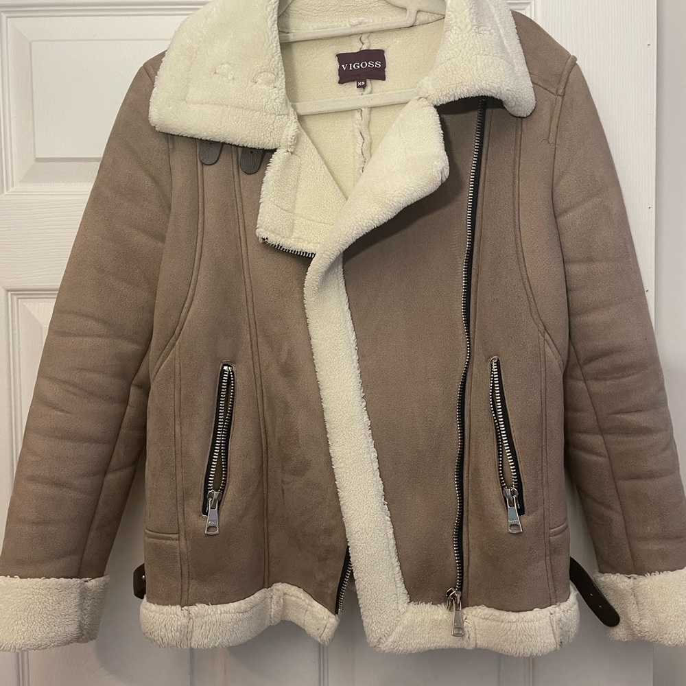 Vigoss Women's Tan Shearling Jacket